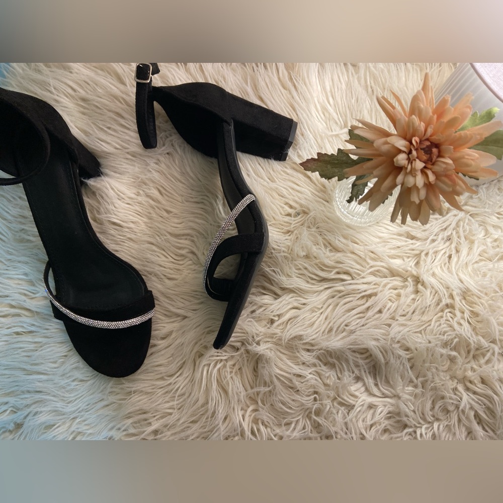 Women Rhinestone Decor Chuncky Heeled Ankle Strap Sandals